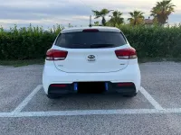 Usata Kia Rio 90 CV (66 kW) 2017 Bianco Berlina