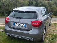 Usata Mercedes A180 109 CV (80 kW) 2015 Grigio Utilitaria