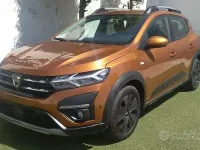 Usata Dacia Sandero Stepway 90 CV (66 kW) 2022 Arancione SUV