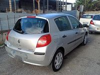 Usata Renault Clio II 75 CV (55 kW) 2007 Grigio Utilitaria