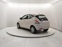 Usata Lancia Ypsilon Silver 69 CV (50 kW) 2018 Marrone Utilitaria