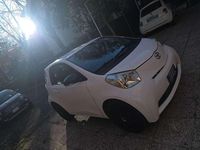 Usata Toyota iQ 68 CV (50 kW) 2012 Utilitaria