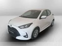 Usata Toyota Yaris Hybrid Active 116 CV (85 kW) 2022 Bianco Berlina