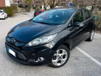 Usata Ford Fiesta 53 CV (38 kW) 2011 Nero Utilitaria