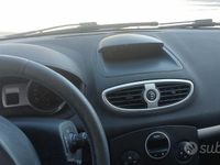 Usata Renault Clio II 85 CV (62 kW) 2005 Nero Utilitaria