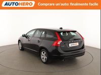 Usata Volvo V60 Kinetic 120 CV (88 kW) 2016 Nero Station wagon