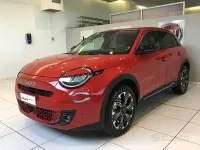 Nuova Fiat 600E La Prima 114 kW (156 CV) 2025 Rosso SUV