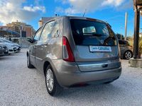 Usata Lancia Musa 89 CV (65 kW) 2008 Grigio Monovolume