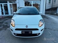 Usata Fiat Punto Young 77 CV (56 kW) 2015 Bianco Utilitaria