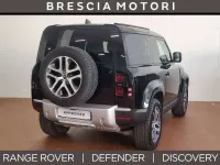 Usata Land Rover Defender SE 249 CV (183 kW) 2024 Santorini black SUV