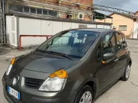 Usata Renault Modus Dynamique 75 CV (55 kW) 2005 Verde Monovolume
