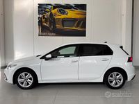 Usata VW Golf VII Life 110 CV (80 kW) 2021 Bianco Utilitaria