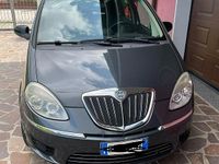 Usata Lancia Musa S 77 CV (56 kW) 2011 Grigio Monovolume