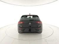Usata VW Golf VIII Life 116 CV (85 kW) 2025 Nero Berlina