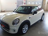 Usata Mini One D 95 CV (69 kW) 2018 Beige Utilitaria