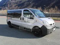 Usata Renault Trafic 135 CV (99 kW) 2006 Grigio Monovolume