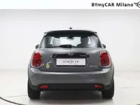 Usata Mini Cooper SE 135 kW (184 CV) 2022 Moonwalk grey metallic Utilitaria
