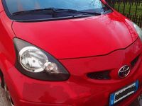 Usata Toyota Aygo 68 CV (50 kW) 2006 Rosso Utilitaria