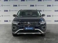 Usata VW T-Roc Edition 116 CV (85 kW) 2024 Deep black SUV