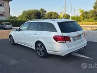 Usata Mercedes E250 204 CV (150 kW) 2015 Bianco Station wagon