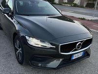 Usata Volvo V60 2019 Grigio Station wagon