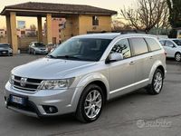 Usata Fiat Freemont Lounge 170 CV (125 kW) 2012 Grigio SUV