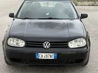 Usata VW Golf IV Comfortline 101 CV (74 kW) 2002 Nero Berlina