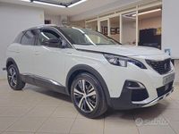 Usata Peugeot 3008 GT-line 130 CV (95 kW) 2019 Bianco SUV