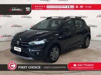 Usata Dacia Sandero Comfort 101 CV (74 kW) 2021 Nero nacrè Berlina