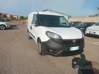 Usata Fiat Doblò Lounge 95 CV (69 kW) 2020 Bianco Monovolume