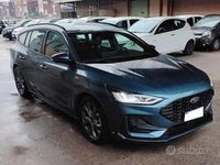 Usata Ford Focus ST-Line 125 CV (91 kW) 2025 Blue metallic Station wagon