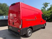 Usata Iveco Daily 106 CV (77 kW) 2015 Rosso Furgone