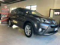 Usata Toyota RAV4 150 CV (110 kW) 2013 Grigio SUV