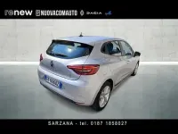 Usata Renault Clio Zen 100 CV (73 kW) 2022 Grigio chiaro Utilitaria