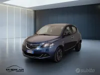Usata Lancia Ypsilon Gold 69 CV (50 kW) 2022 Blu/azzurro Utilitaria