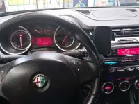 Usata Alfa Romeo Giulietta 105 CV (77 kW) 2011 Marrone Utilitaria