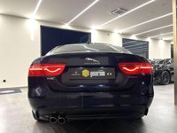 Usata Jaguar XE Portfolio 179 CV (131 kW) 2018 Blu/azzurro Berlina