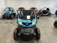Usata Renault Twizy Intens 12 kW (17 CV) 2018 Azzurro Utilitaria