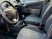 Usata Ford Fiesta 73 CV (53 kW) 2008 Blu Utilitaria