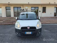 Usata Fiat Doblò 105 CV (77 kW) 2014 Bianco Monovolume