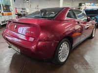 Usata Alfa Romeo GTV 150 CV (110 kW) 1995 Rosso Coupé