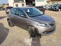 Usata Lancia Ypsilon Gold 69 CV (50 kW) 2023 Grigio Utilitaria