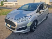 Usata Ford Fiesta ST-Line 101 CV (74 kW) 2017 Argento Utilitaria