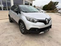 Usata Renault Captur Zen 90 CV (66 kW) 2016 Argento SUV