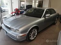 Usata Jaguar XJ Executive 207 CV (152 kW) 2007 Argento Berlina