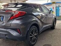 Usata Toyota C-HR Lounge 98 CV (72 kW) 2017 Grigio SUV