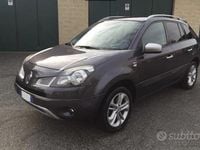 Usata Renault Koleos 150 CV (110 kW) 2011 Grigio SUV