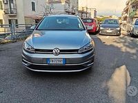 Usata VW Golf VII Executive 116 CV (85 kW) 2018 Oro Station wagon