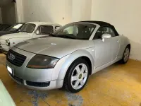 Usata Audi TT Roadster 180 CV (132 kW) 2001 Argento metallizzato Cabrio