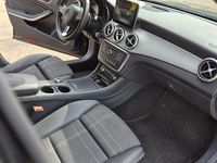 Usata Mercedes GLA180 122 CV (89 kW) 2018 Nero SUV